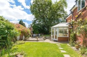 1, Fixcroft, Frylands Lane, Henfield BN5 9BU