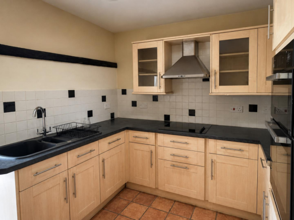 Kitchen (2)