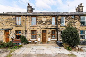 2, Hill View, Oldham OL3 5JE
