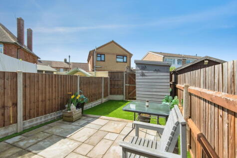 Gladstone Close, Biggleswade, SG18 0BG