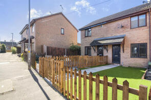13, Alderwood Close, Lambourne, Romford RM4 1DH