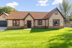 1, The Courtyard, Framfield TN22 5QU