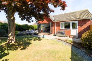 9, Lodge Gardens, Gristhorpe, Filey YO14 9PW