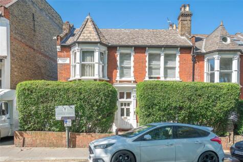 Tottenham Lane, London, N8