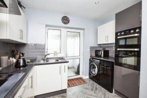 62, Broadley Grove, Mount Tabor, Halifax HX2 0RN