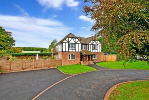 Hillcroft, Ulcombe Hill, Maidstone ME17 1DJ