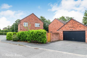 1, Radcliffe Drive, Farington Moss, Leyland PR26 6QL