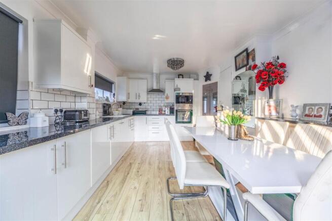 Kitchen/Dner