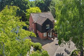 15, Dedham Meade, Colchester CO7 6EU
