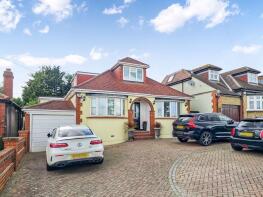 44, Northaw Road East, Cuffley, Potters Bar EN6 4LL