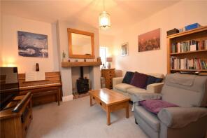 10, Woodville Avenue, Horsforth, Leeds LS18 5BY