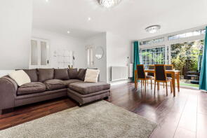 22, Moorgreen House, Wynyatt Street, London EC1V 7JA
