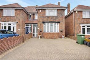 9, Kent View, Wennington Road, Wennington, Rainham RM13 9DT