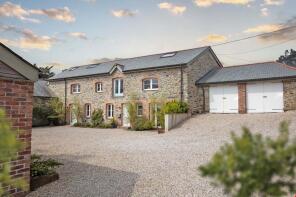 Hir Barn, Tregew Road, Flushing, Falmouth TR11 5UQ