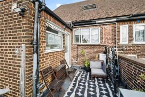 28a, The Broadway, Hornchurch RM12 4RW