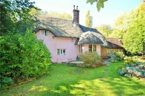 May Cottage, Fiddleford Village Track, Sturminster Newton DT10 2BX