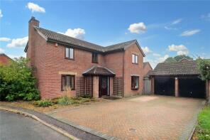 8, Alston Close, Norwich NR14 7TQ