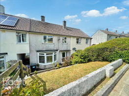 203, Taunton Avenue, Plymouth PL5 4HZ
