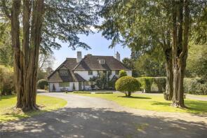 Lobs House, Fredley Park, Mickleham RH5 6DD