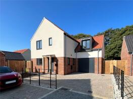 7, Martello Close, Bawdsey IP12 3FE
