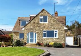 Sutherland, Shipton Lane, Bridport DT6 4NQ