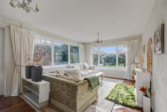 Lounge/Sitting Room