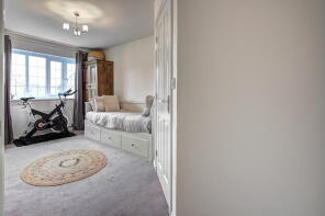 21, Yew Tree Avenue, Chester CH1 6HB