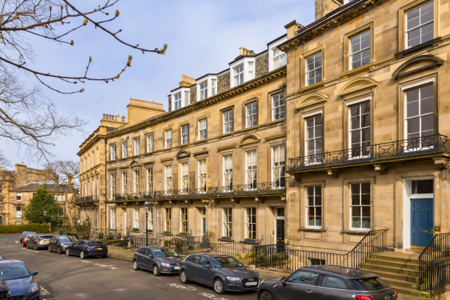 20 Clarendon Crescen