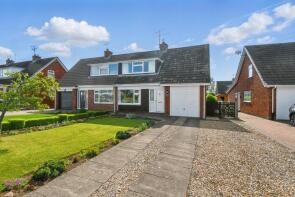 14, Springbank Avenue, Dunnington, York YO19 5PZ