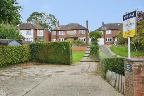 Main Street, Upton