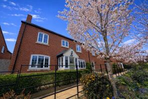 Bullrushes, Downfield Lane, Twyning, Tewkesbury GL20 6FA
