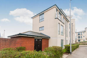 48, Springhead Parkway, Northfleet, Gravesend DA11 8BF