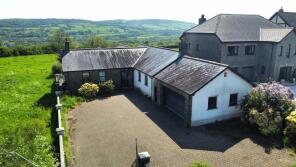 Maes Y Llwyn, Cross Hands Road, Llanddarog, Carmarthen SA32 8BJ