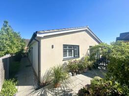 45a, Manor Close, Ely CB6 2JB