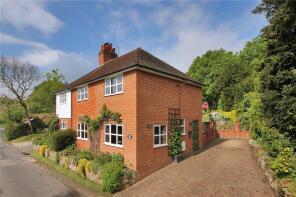 2 Rose Cottages, Ismays Road, Ivy Hatch, Sevenoaks TN15 0PA