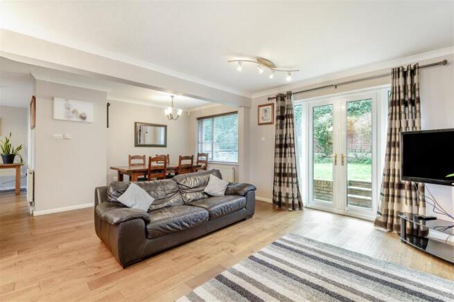 8680127-interior04.jpg