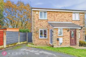 15, Fearn Dene, Rochdale OL12 7GE