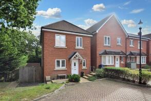 4, Blackthorn Close, Lower Bourne, Farnham GU10 3LG