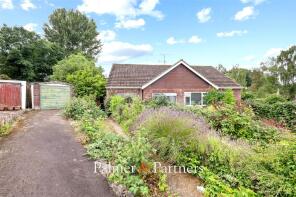 10, Ashurst Close, Rowhedge CO5 7HU