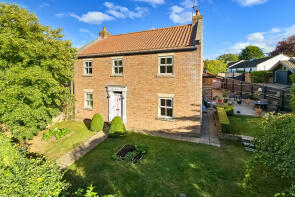 1 Lodge House, Lodge Yard, Main Street, York YO51 9JL