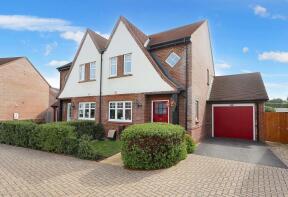 18, Hawthorn Grove, Southampton SO32 2GX