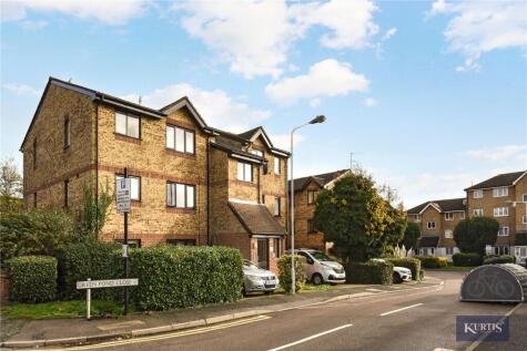 Green Pond Close, London, E17