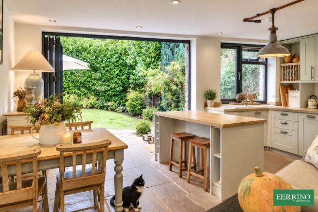 Kitchen/Dining Room