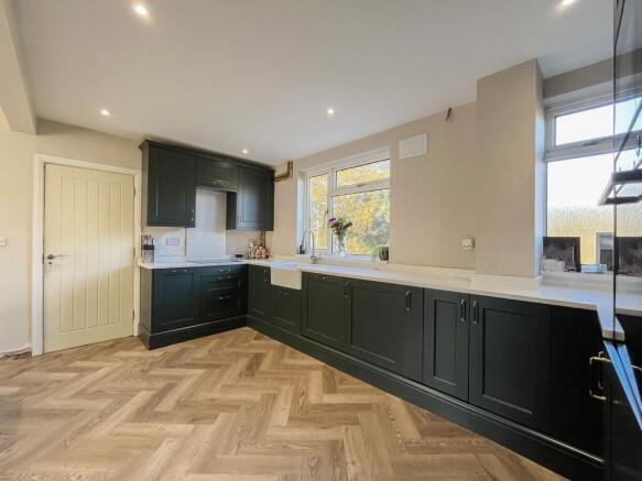 KITCHEN/DINER