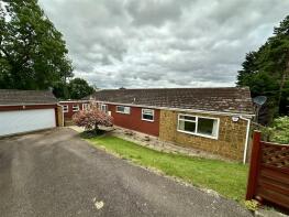 Shires Edge, Whiteway, Mollington OX17 1DW