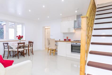 Manor Road North, Thames Ditton, KT7