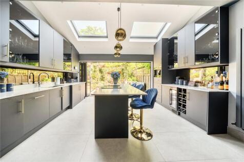 Curzon Road, Ealing