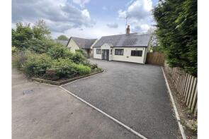 Sunnyfields, Bardfield Road, Braintree CM7 4LX