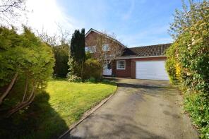 Acorns, The Street, Ipswich IP8 3DN