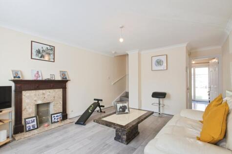 Ware Point Drive, London, SE28
